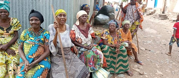 Pygmeeen vrouwen in Congo